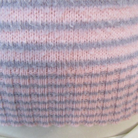 Pink And Gray Striped / Stretch / Size Medium / Warm Sweater - Picture 4 of 8